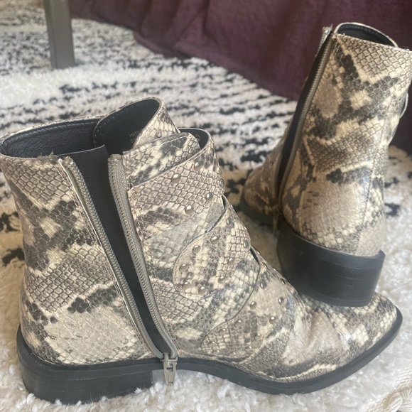 Steven New York Snake Skin Ankle Boots - Picture 6 of 8